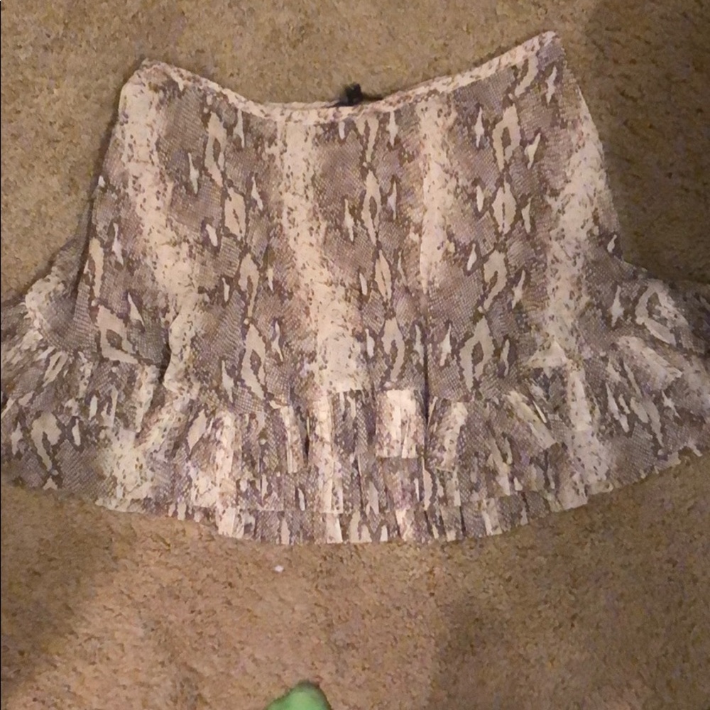 Banana Republic Size 10  with tags printed skirt